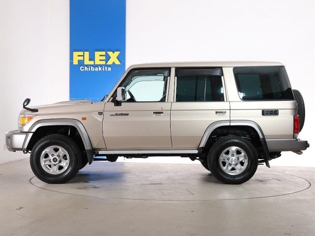 TOYOTA LANDCRUISER VAN 2015 Image 31