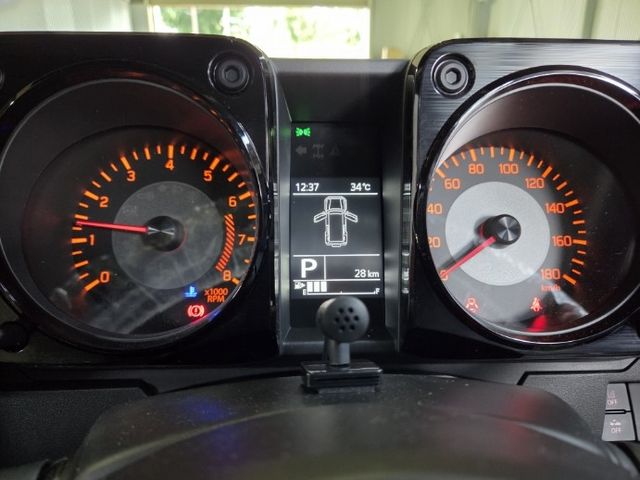 SUZUKI JIMNY NOMADE 2025 Image 31