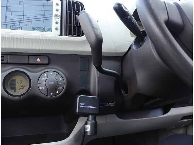 TOYOTA PASSO 2010 Image 31