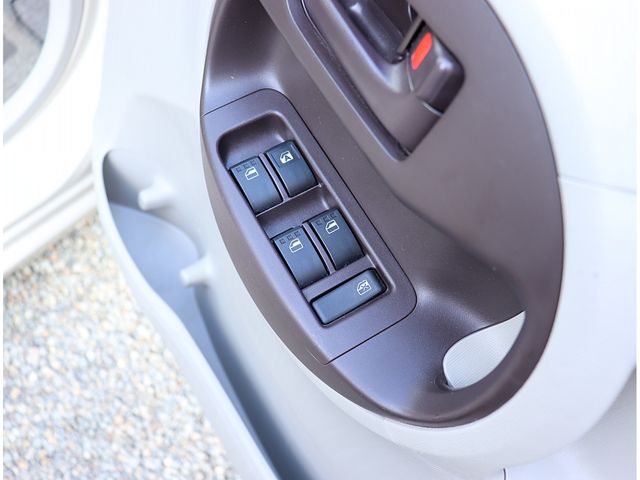 TOYOTA PASSO 2010 Image 31