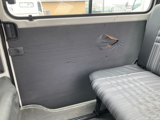 MAZDA BONGO VAN 1.15T 2WD 2017 Image 31