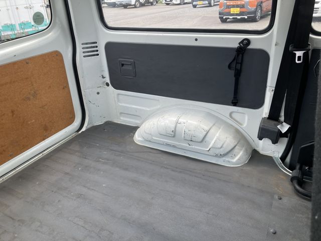 MAZDA BONGO VAN 1.15T 2WD 2017 Image 31