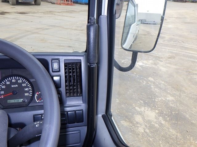 ISUZU ELF 2019 Image 31