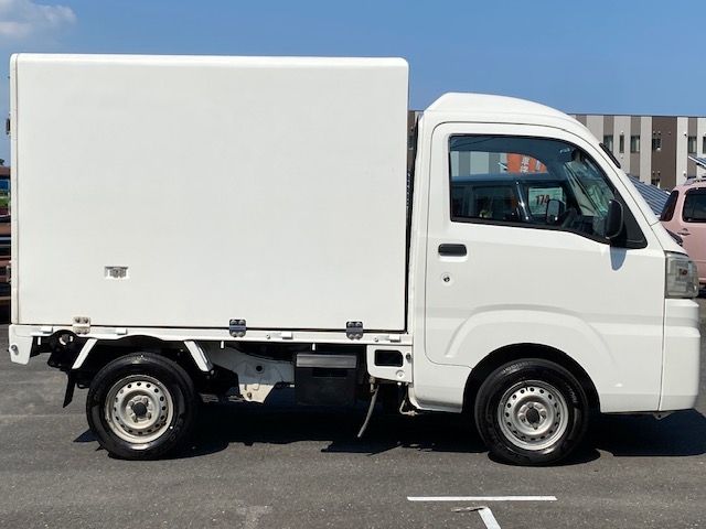 DAIHATSU HIJET TRUCK 2015 Image 31