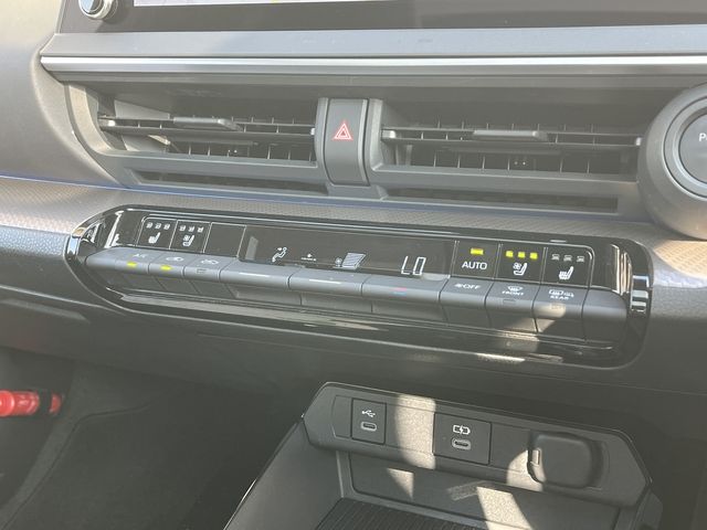 TOYOTA PRIUS 2023 Image 31