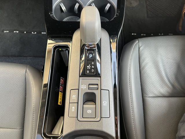 TOYOTA PRIUS 2023 Image 31