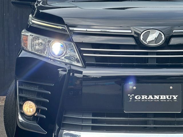 TOYOTA VOXY 2016 Image 31