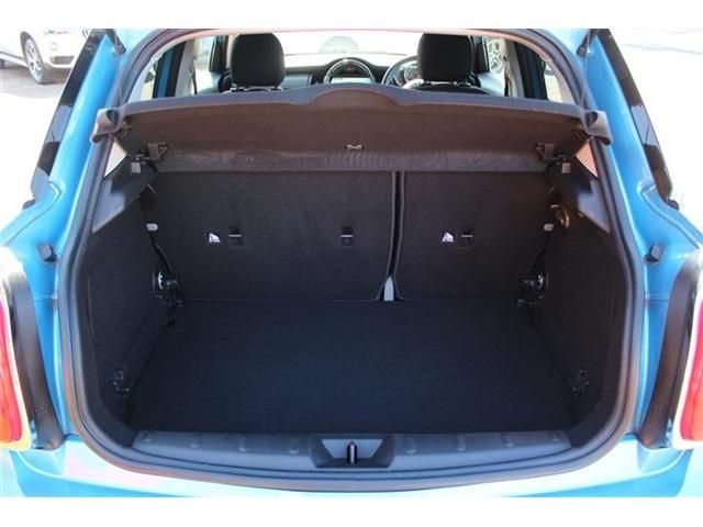 BMW MINI COOPER 5DOO 2017 Image 31