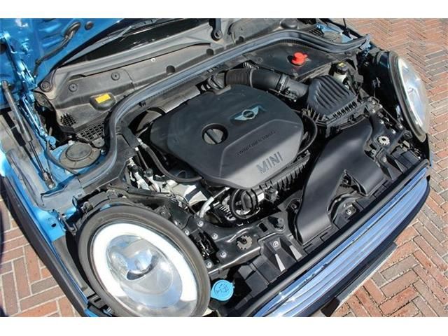 BMW MINI COOPER 5DOO 2017 Image 31