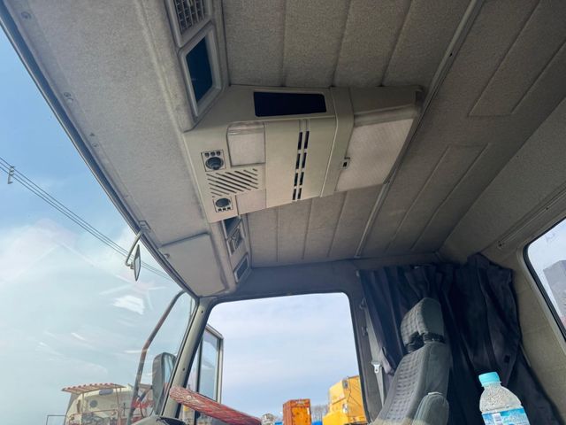 MITSUBISHI FUSOU SUPER GREAT 1995 Image 31