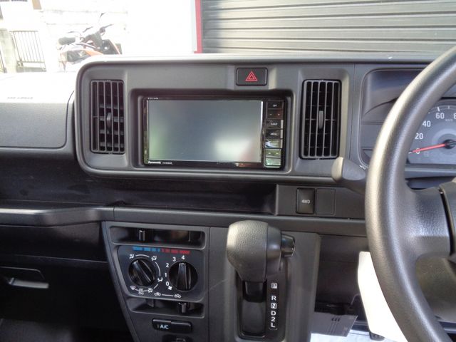 DAIHATSU HIJET DECKVAN 4WD 2020 Image 31