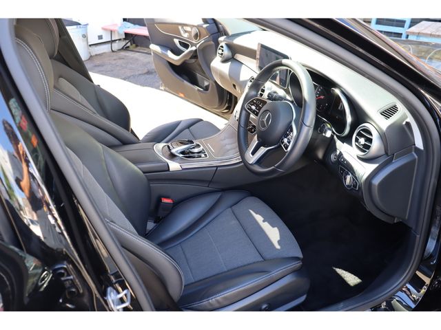 MERCEDES BENZ C CLAS 2019 Image 31