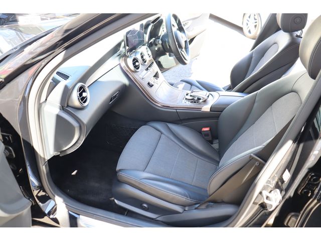 MERCEDES BENZ C CLAS 2019 Image 31