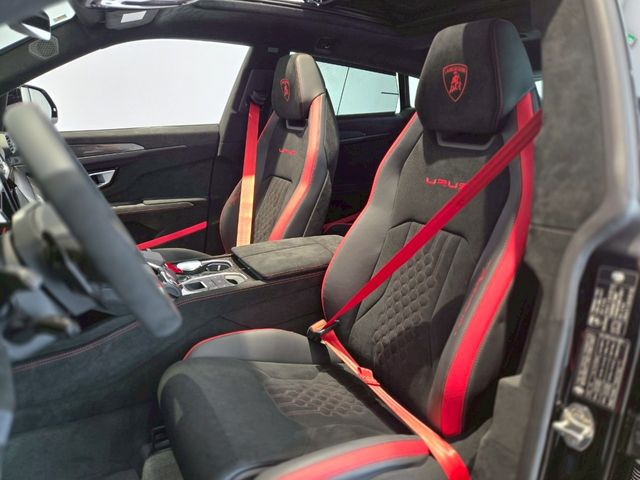 LAMBORGHINI URUS 2025 Image 31
