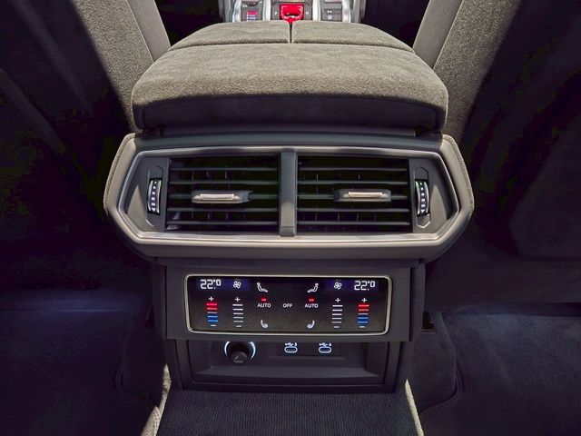 LAMBORGHINI URUS 2025 Image 31