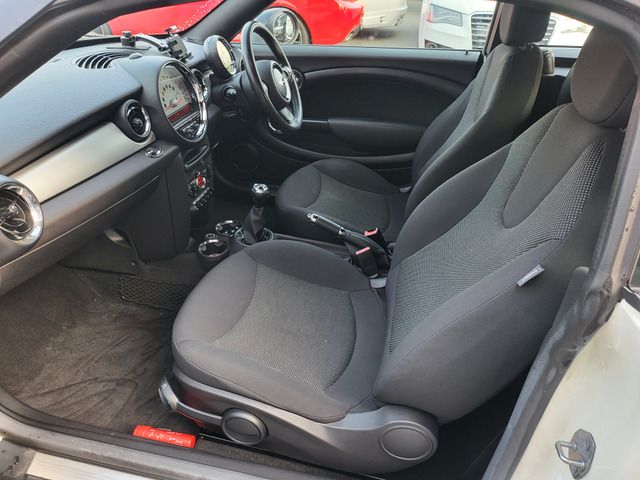 BMW MINI COOPER COUP 2013 Image 31