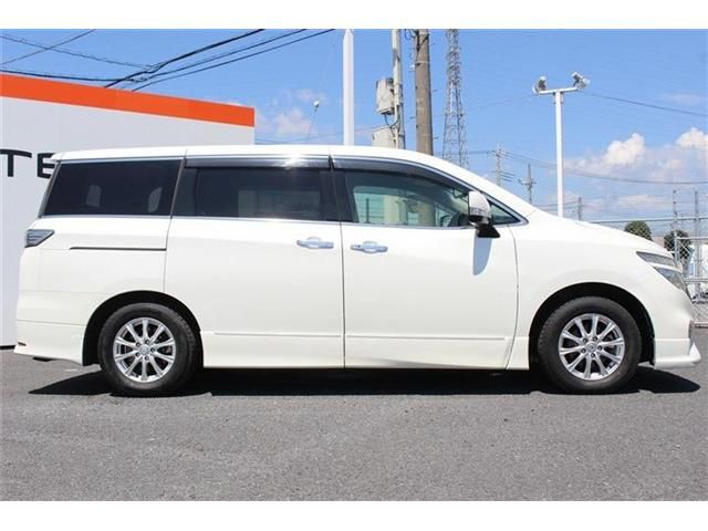 NISSAN ELGRAND 2015 Image 31