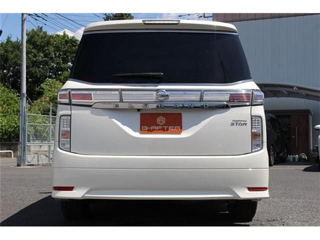 NISSAN ELGRAND 2015 Image 31