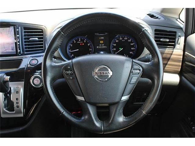 NISSAN ELGRAND 2015 Image 31