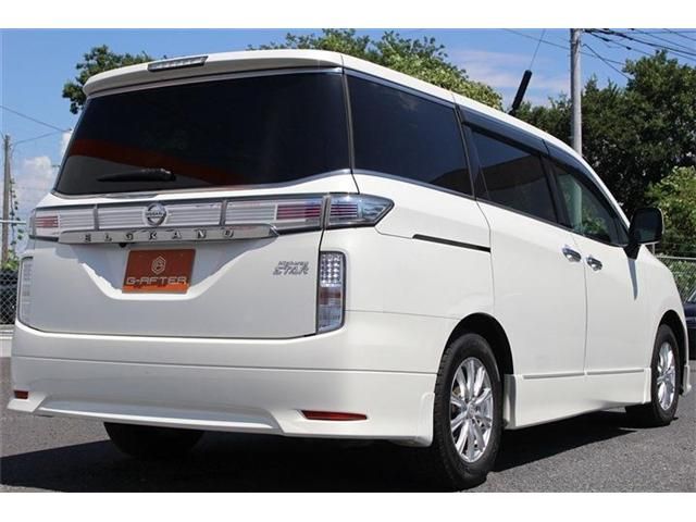 NISSAN ELGRAND 2015 Image 31