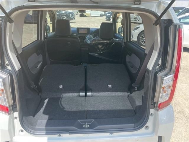 DAIHATSU MOVE CUSTOM 2015 Image 31