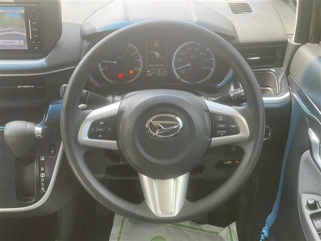 DAIHATSU MOVE CUSTOM 2015 Image 31