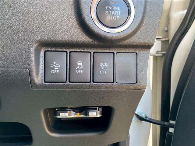 DAIHATSU MOVE CUSTOM 2015 Image 31