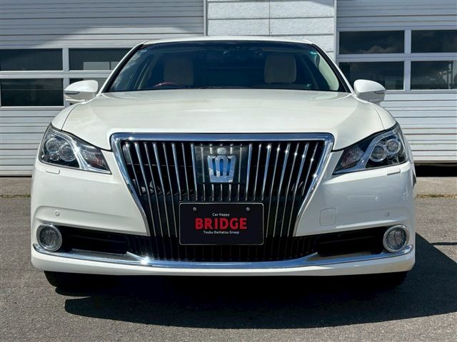 TOYOTA CROWN MAJESTA HYBRID 2015 Image 31