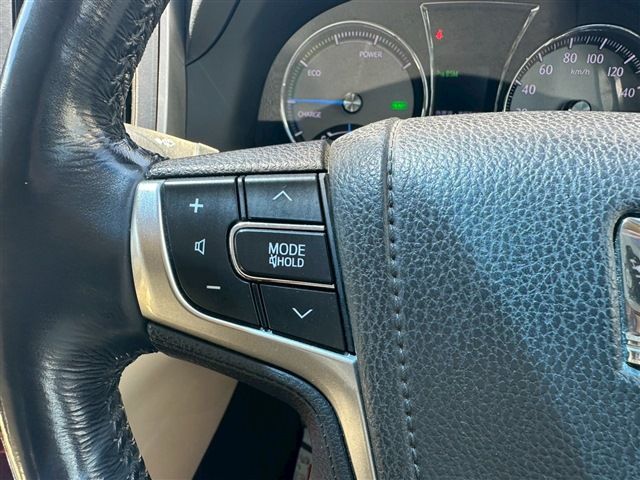 TOYOTA CROWN MAJESTA HYBRID 2015 Image 31