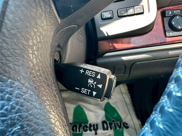 TOYOTA CROWN MAJESTA HYBRID 2015 Image 31