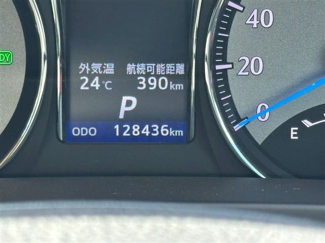 TOYOTA CROWN MAJESTA HYBRID 2015 Image 31