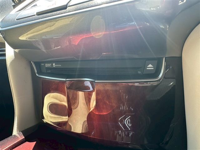 TOYOTA CROWN MAJESTA HYBRID 2015 Image 31