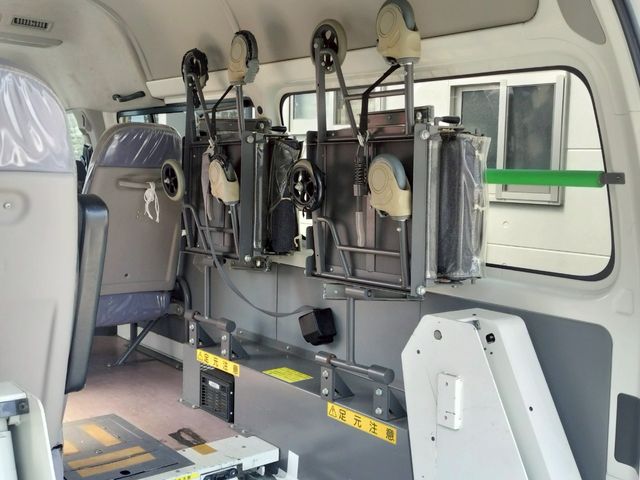 TOYOTA REGIUSACE VAN 2WD 2011 Image 31