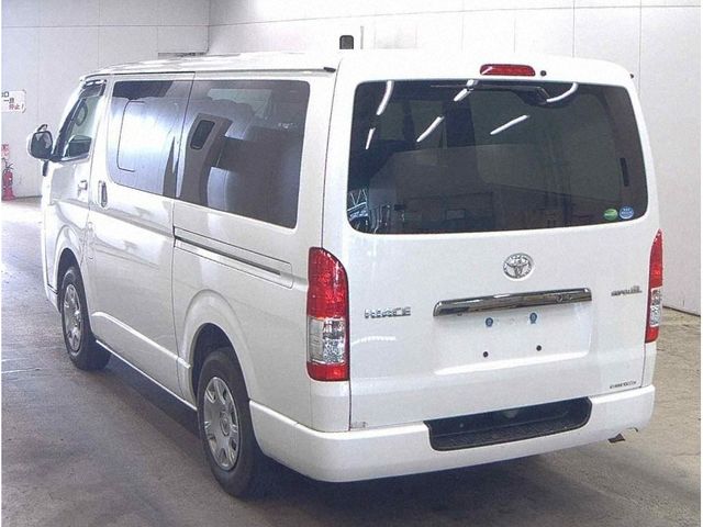 TOYOTA HIACE VAN 2WD 2020 Image 31