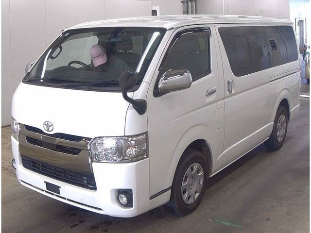 TOYOTA HIACE VAN 2WD 2020 Image 31