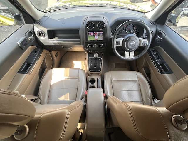 JEEP PATRIOT 2012 Image 31
