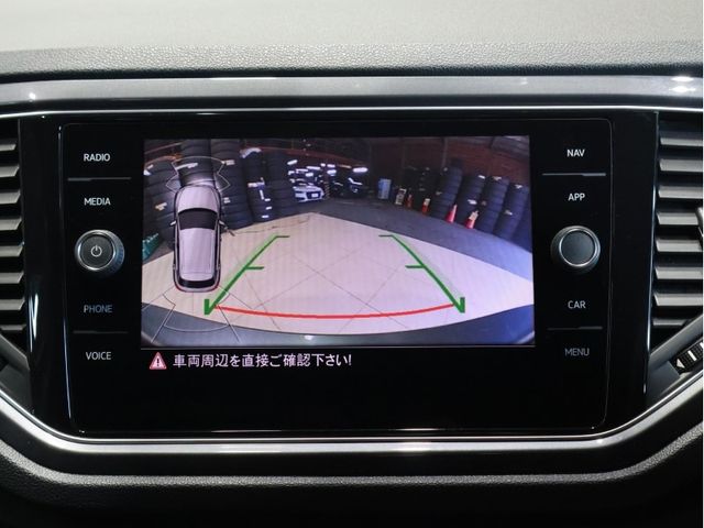 VOLKSWAGEN T-ROC 2020 Image 31