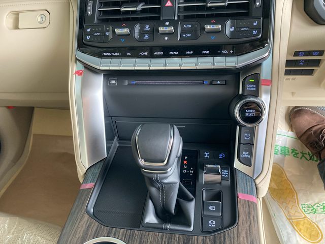 TOYOTA LANDCRUISER WAGON 2023 Image 31