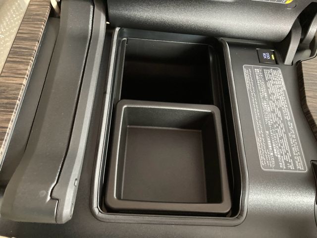 TOYOTA LANDCRUISER WAGON 2023 Image 31