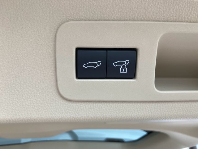 TOYOTA LANDCRUISER WAGON 2023 Image 31