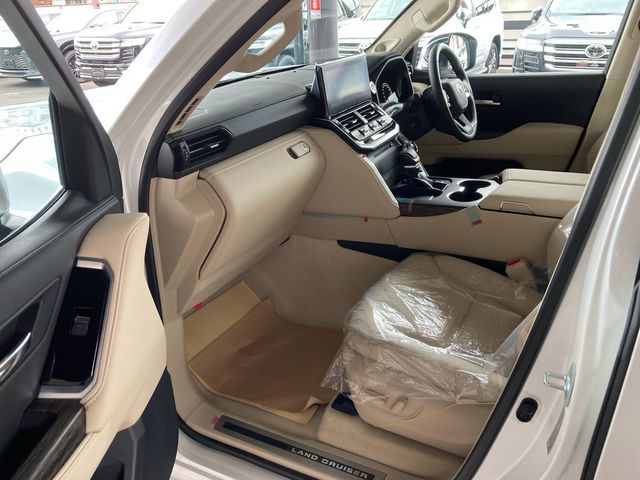 TOYOTA LANDCRUISER WAGON 2023 Image 31