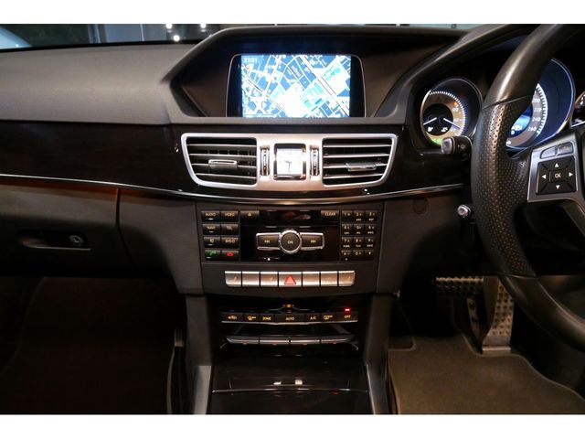 MERCEDES BENZ E CLAS 2014 Image 31