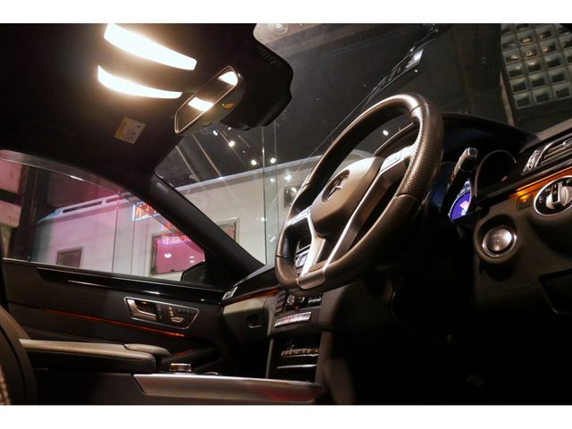 MERCEDES BENZ E CLAS 2014 Image 31