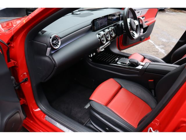 MERCEDES BENZ A CLAS 2019 Image 31