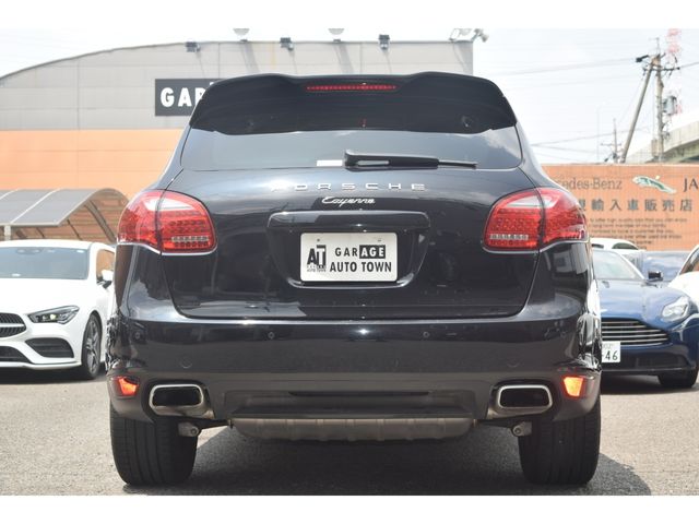 PORSCHE CAYENNE 2014 Image 31