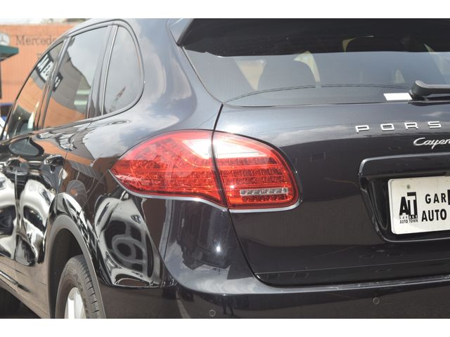 PORSCHE CAYENNE 2014 Image 31