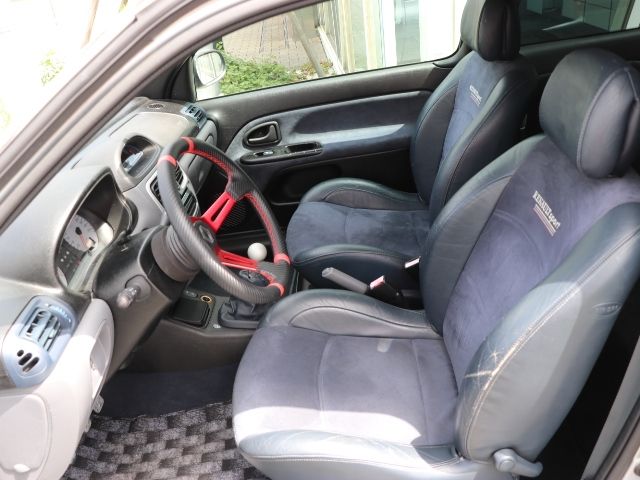 RENAULT LUTECIA 2001 Image 31