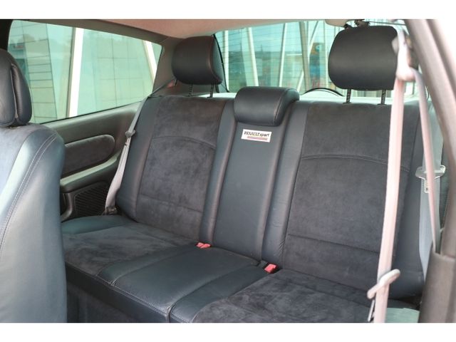 RENAULT LUTECIA 2001 Image 31