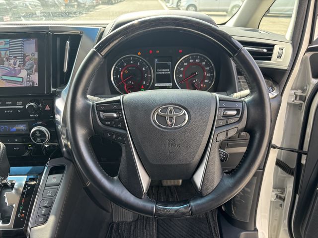TOYOTA VELLFIRE 4WD 2018 Image 31