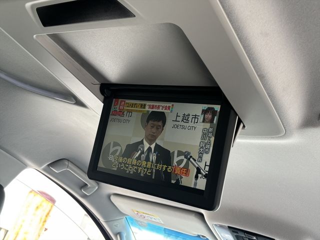 TOYOTA VELLFIRE 4WD 2018 Image 31